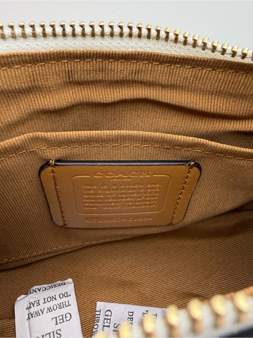COACH Pebble Leather Shoulder Bag in Light Beige with Gold Hardware - Picture 4 of 4